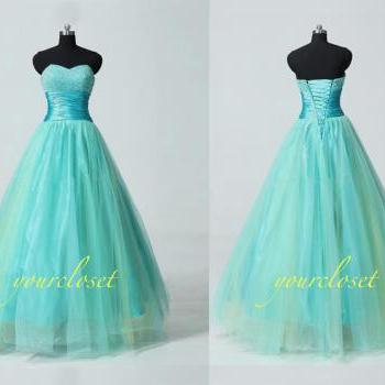 Sweetheart ball gown prom dress / evening dress
